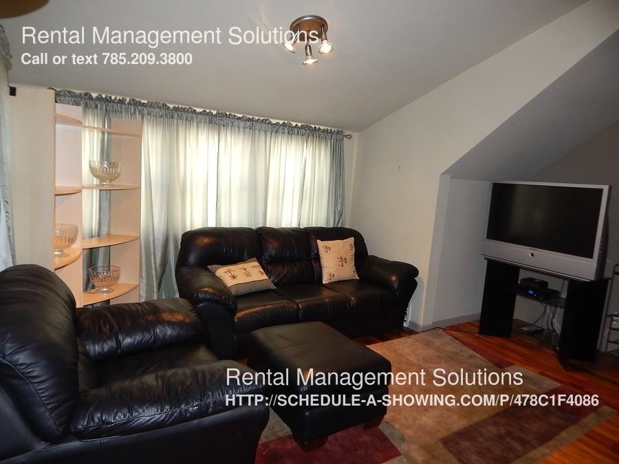 333 SW Harrison St - Photo 2 of 6