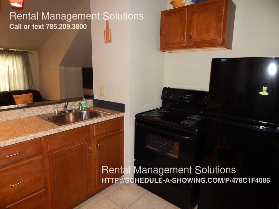 333 SW Harrison St - Photo 3 of 6