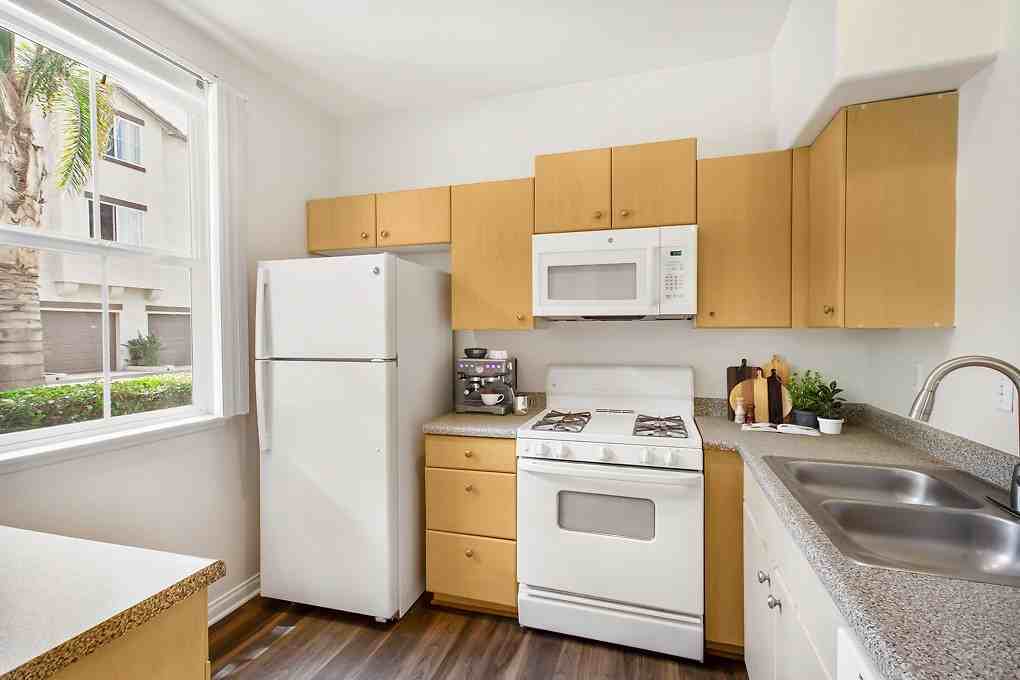 Tierra Vista - Photo 3 of 24