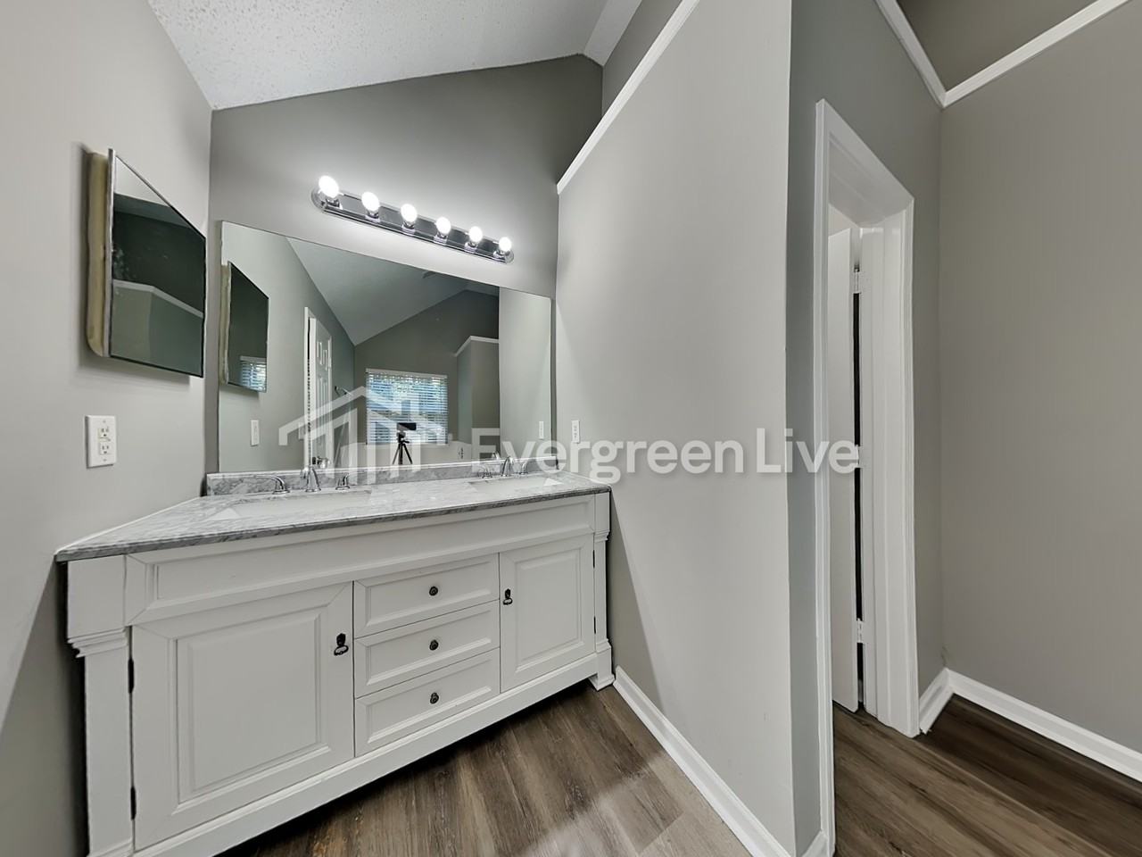 1949 Boulder Gate Dr - Photo 5 of 20