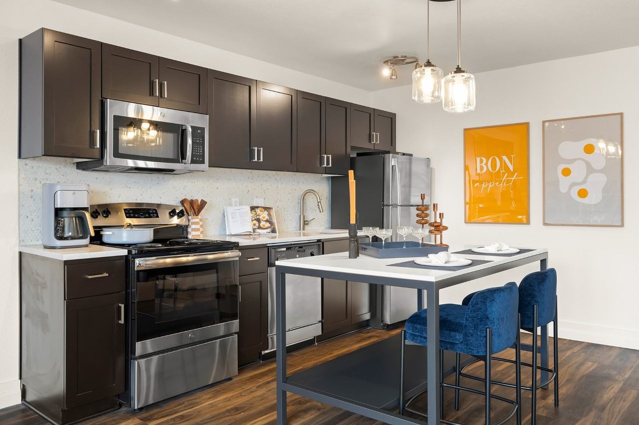 The Vue - Photo 4 of 50