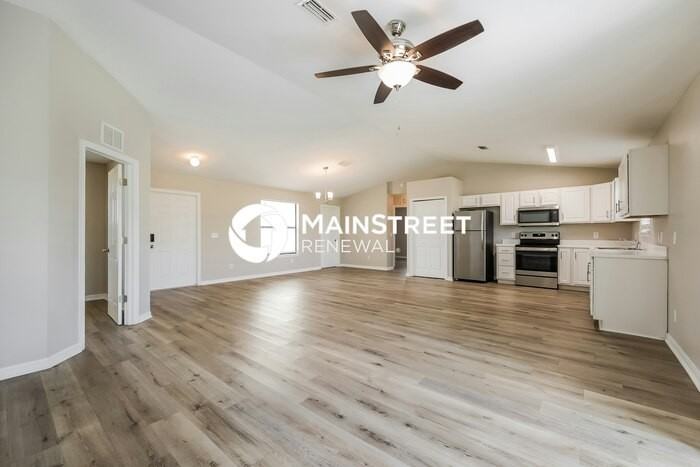 2815 57th St W - Photo 3 of 16