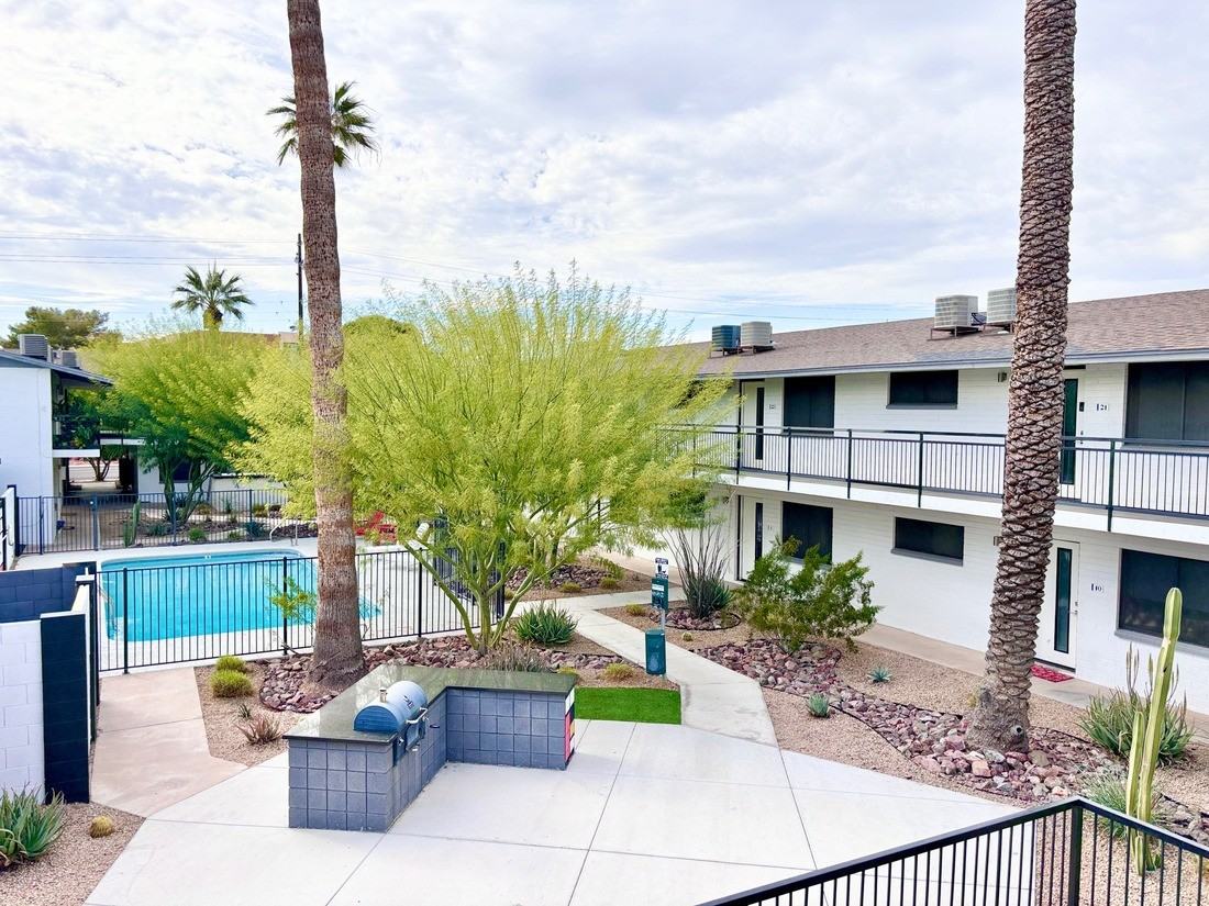 3031 N 36th St #27 - Photo 4 of 34