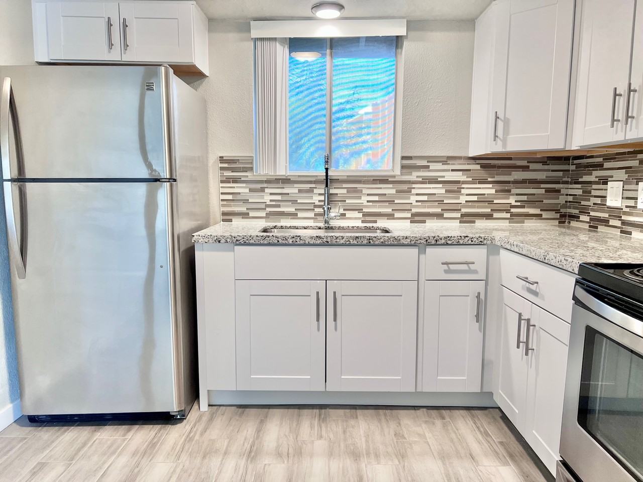 3031 N 36th St #27 - Photo 7 of 34