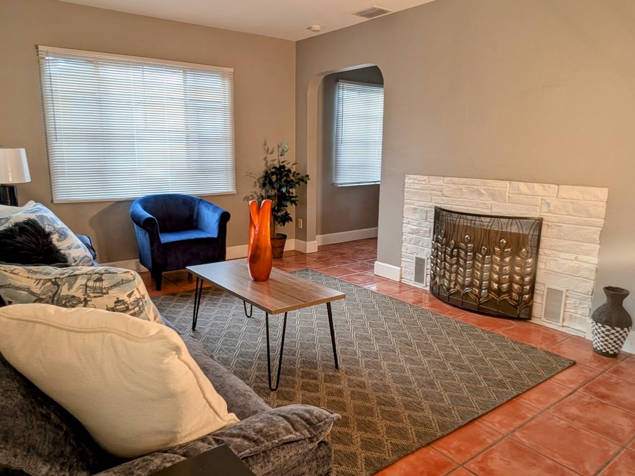 725 17th Ave S #NA - Photo 3 of 16