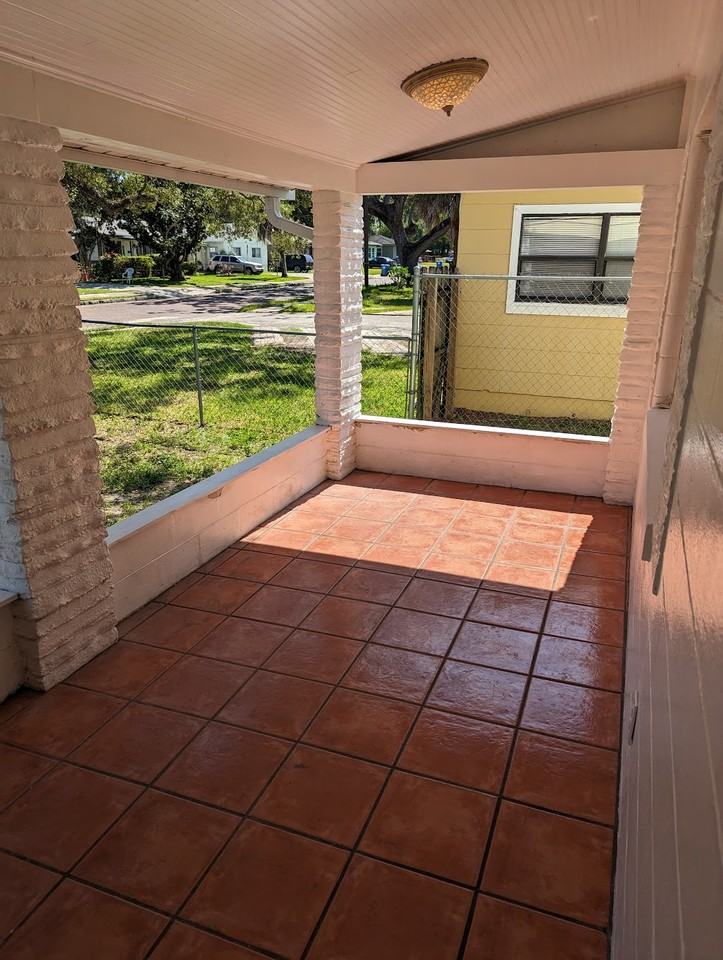 725 17th Ave S #NA - Photo 5 of 16