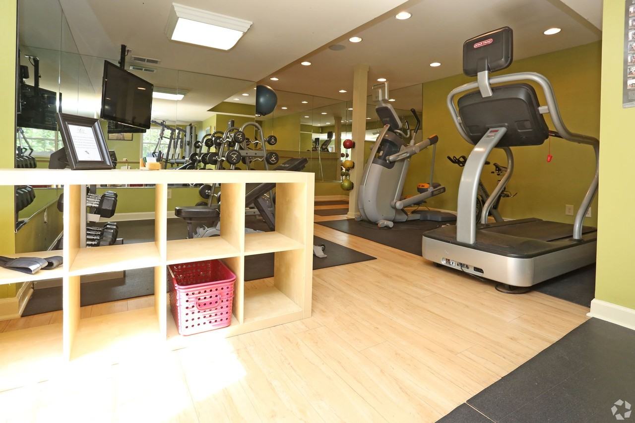 Landing at Tates Creek - Photo 2 of 15