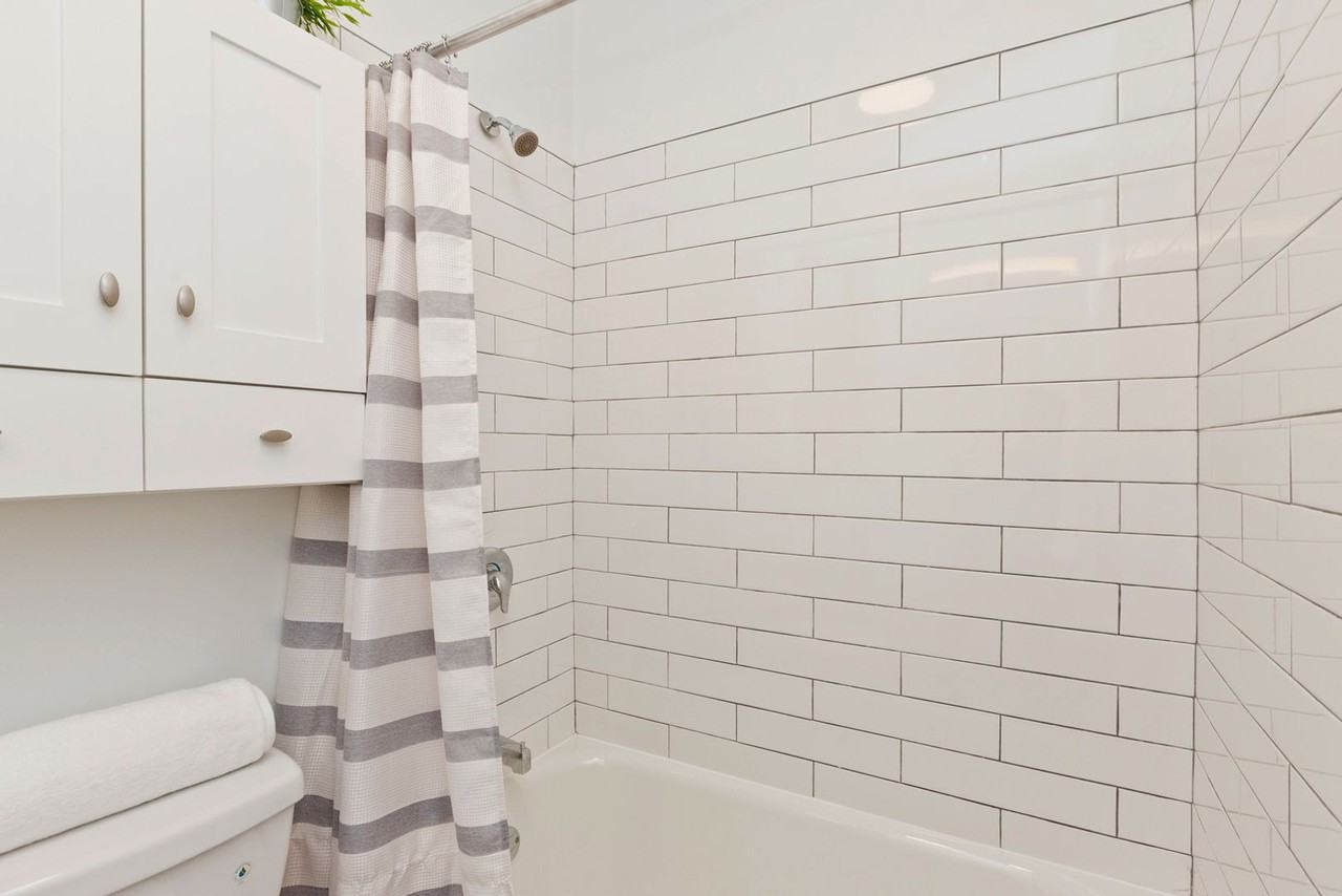 5332 N Kenmore Ave Apt 2w - Photo 7 of 11