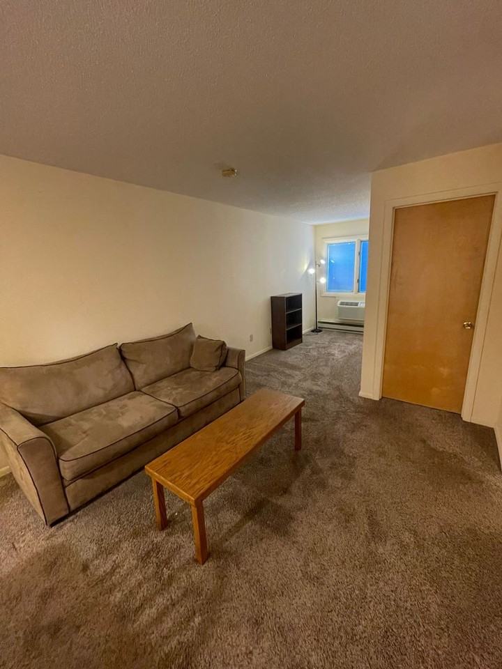 FiveTen - Photo 4 of 12