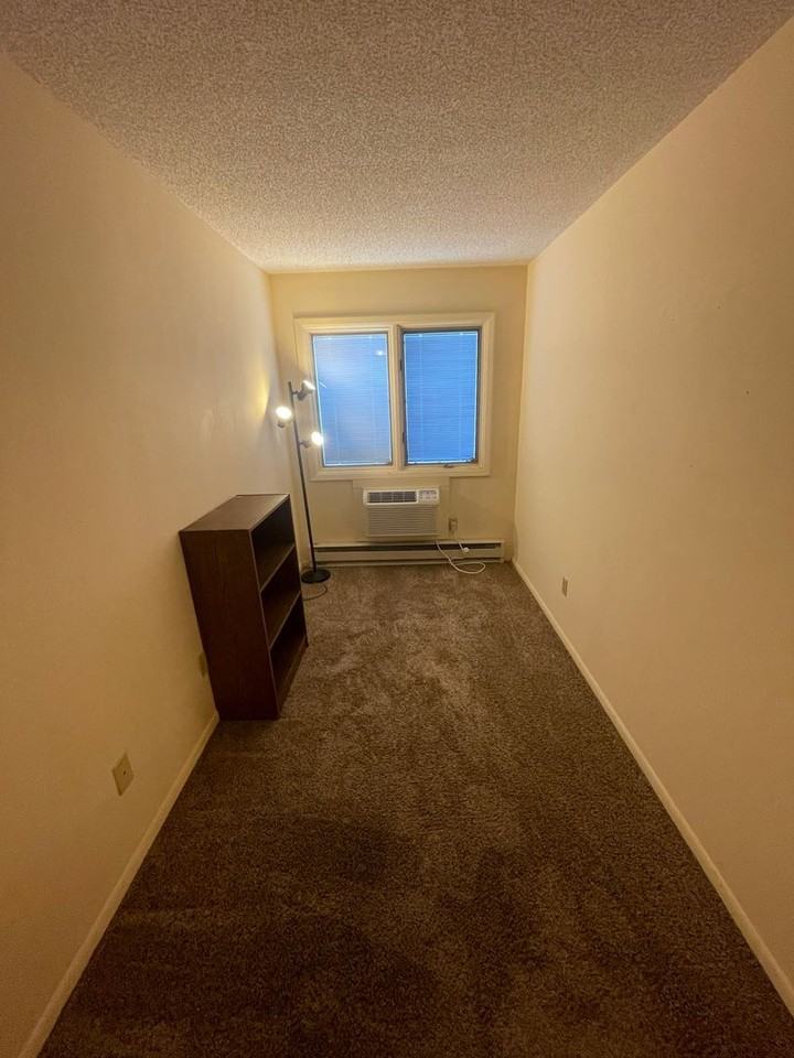 FiveTen - Photo 6 of 12