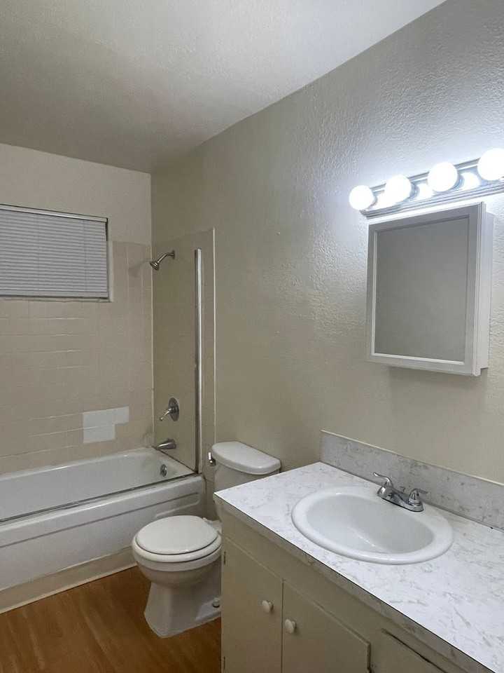 1565 Olive Ave #04 - Photo 6 of 15