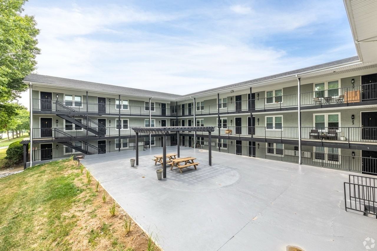 Flats at Fontaine - Photo 3 of 50