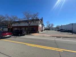 featured image of 3107 Delaware Ave