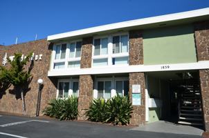 featured image of 1839 Woodside Rd