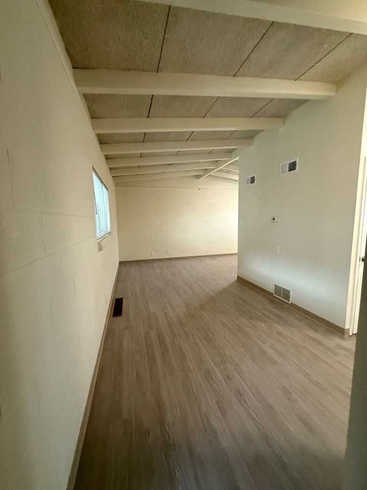 Sunset Apartments For Lease - Photo 5 of 41