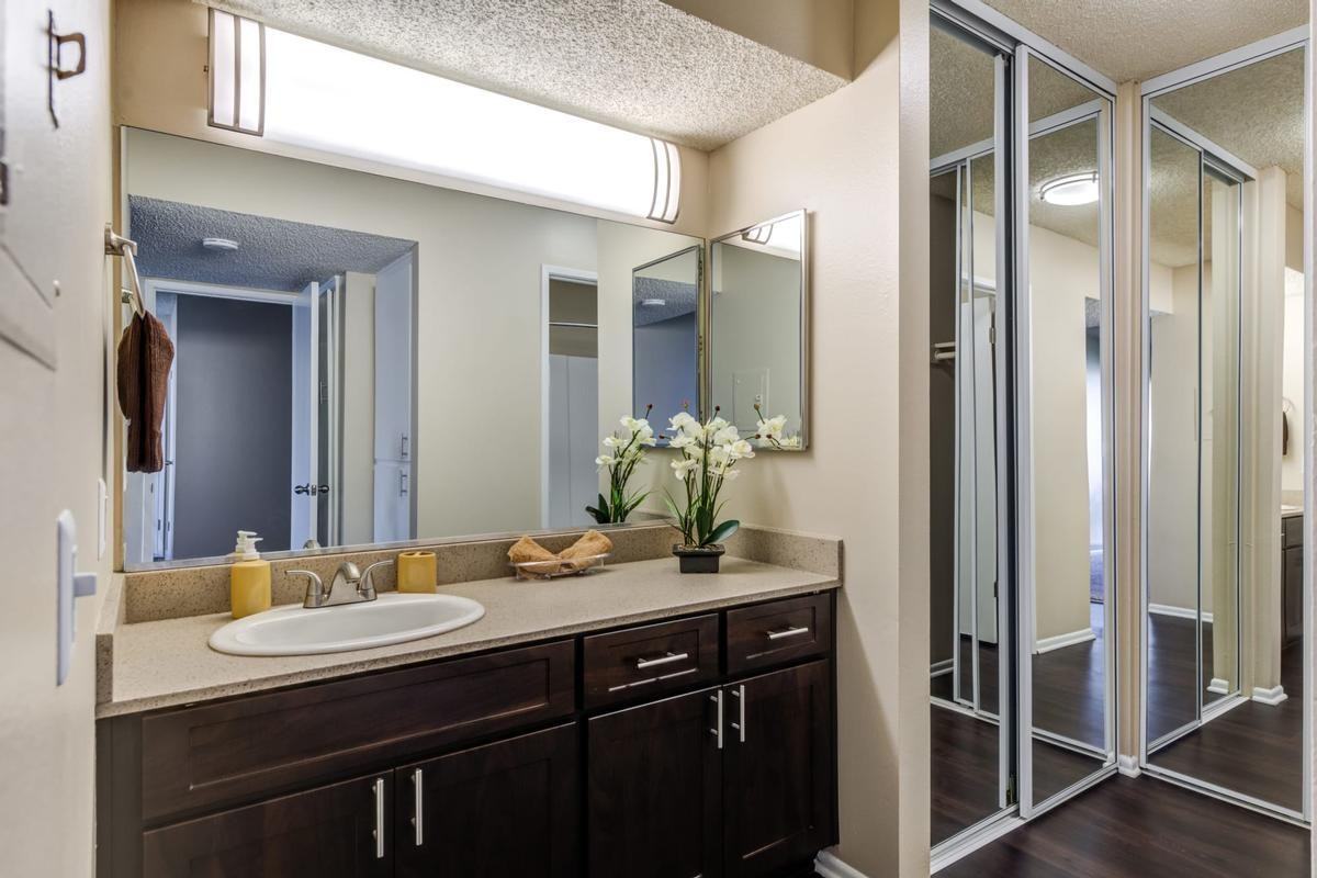 10522 Santa Gertrudes Ave - Photo 6 of 20