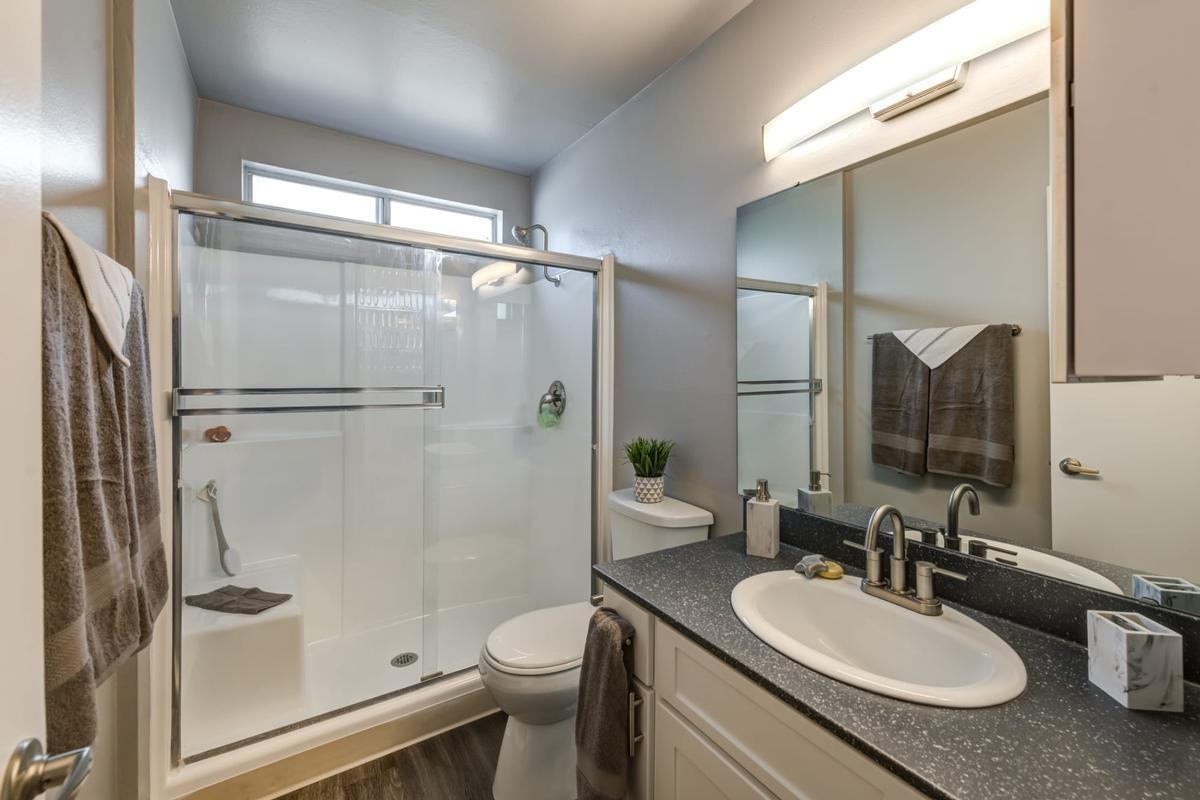 10522 Santa Gertrudes Ave - Photo 7 of 20