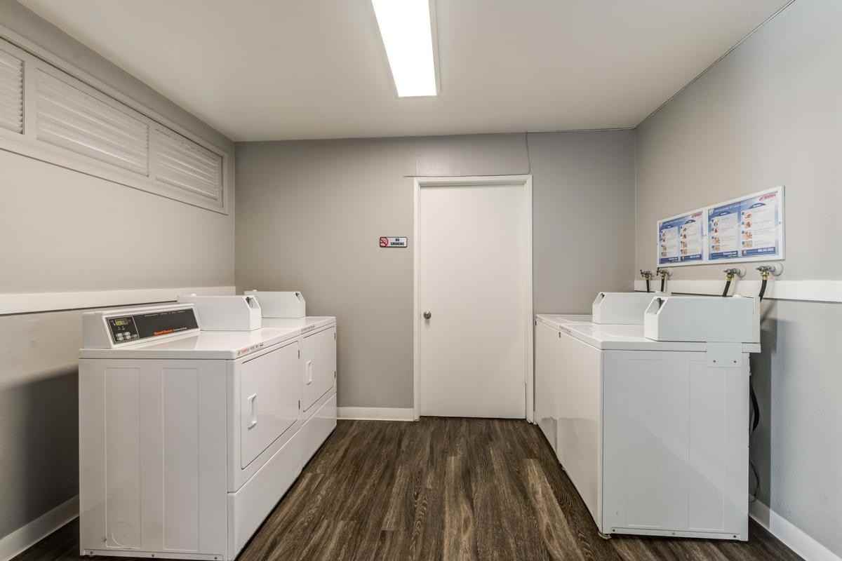 10522 Santa Gertrudes Ave - Photo 5 of 20