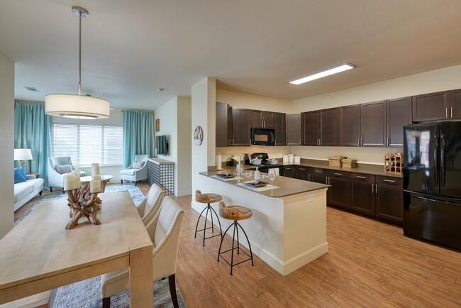 4560 S Balsam Way - Photo 7 of 30