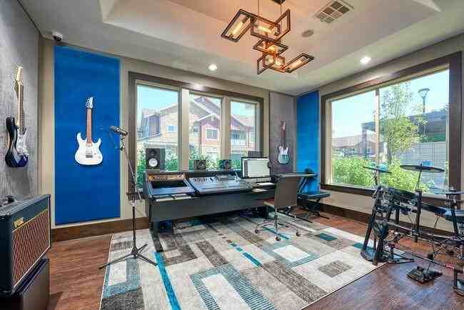 4560 S Balsam Way - Photo 6 of 30