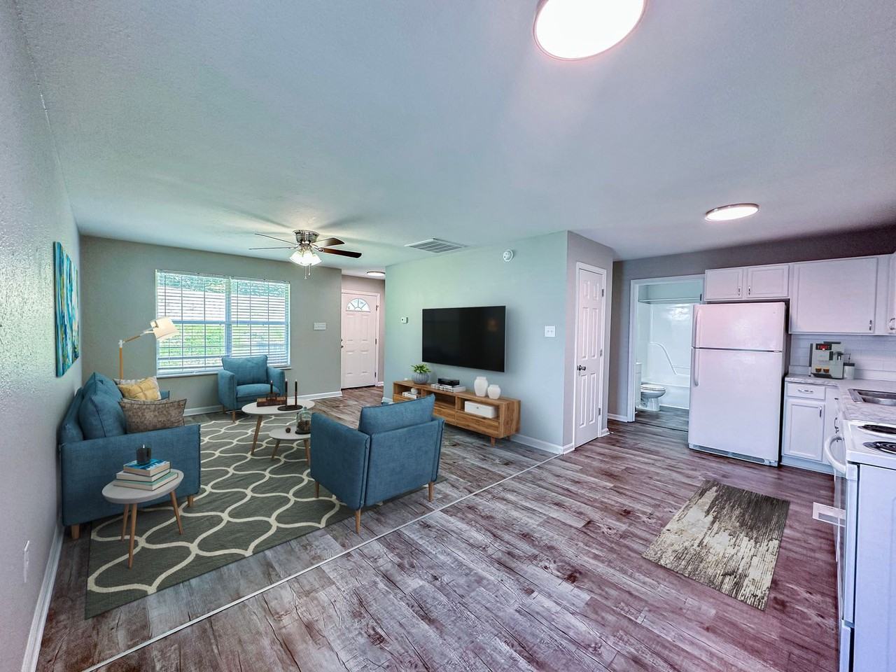 Plummer Townhomes - Photo 5 of 18