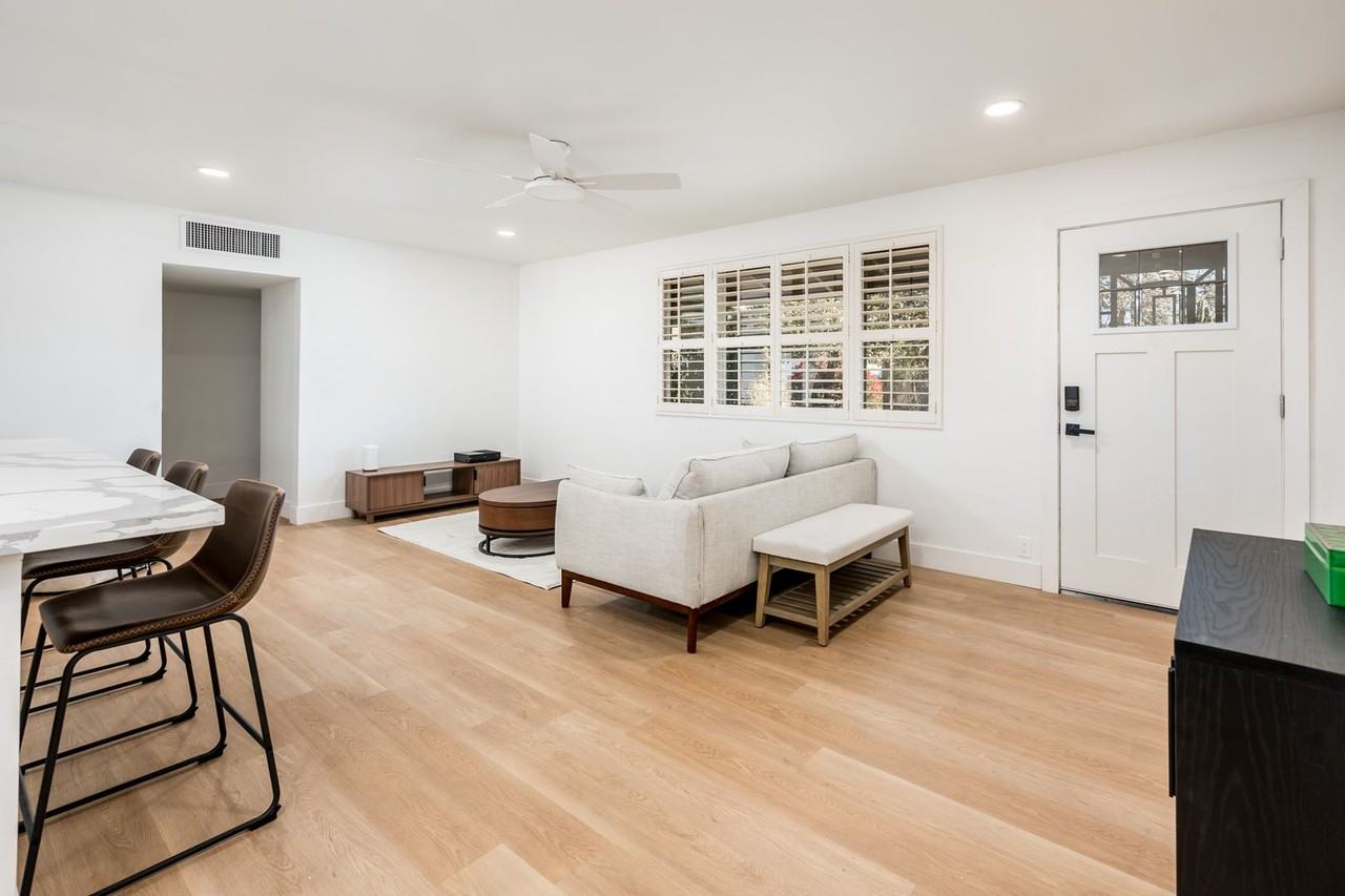 4112 N 6th Ave - Photo 4 of 25