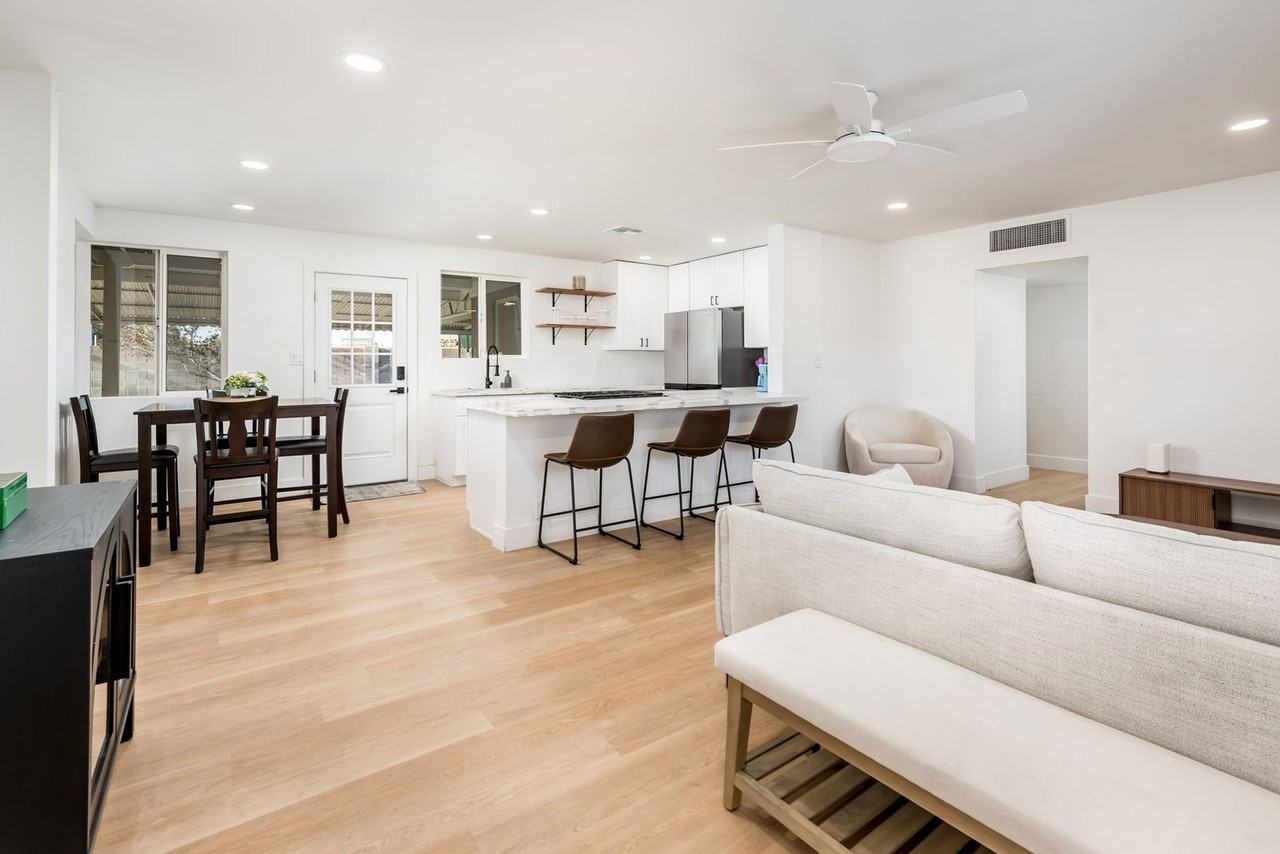 4112 N 6th Ave - Photo 5 of 25