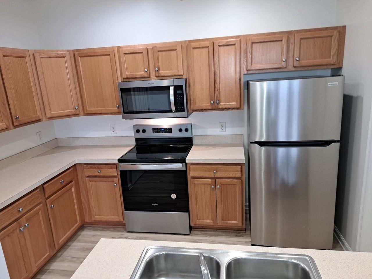 635-675 Woodbrook Drive - Photo 2 of 8