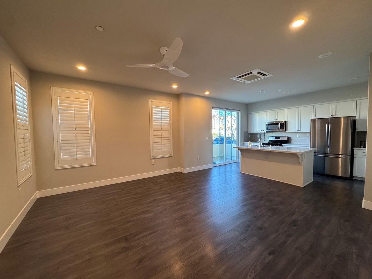 1684 Spring St - Photo 5 of 45