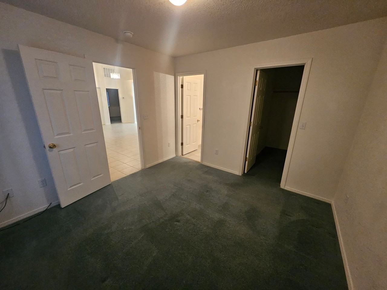2304 E Oleander Dr - Photo 7 of 11