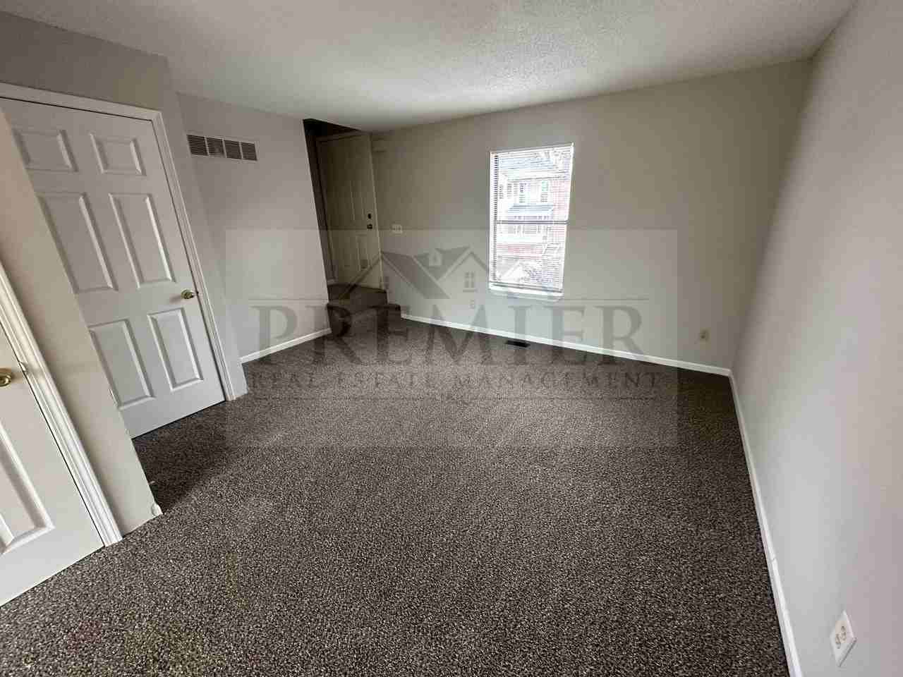 621 Miami St #A - Photo 5 of 15