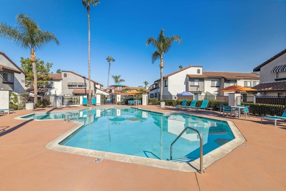 1625 W Pacific Coast Hwy - Photo 6 of 21