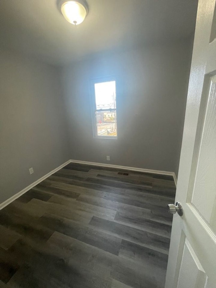 2134 S Frazier St - Photo 7 of 15