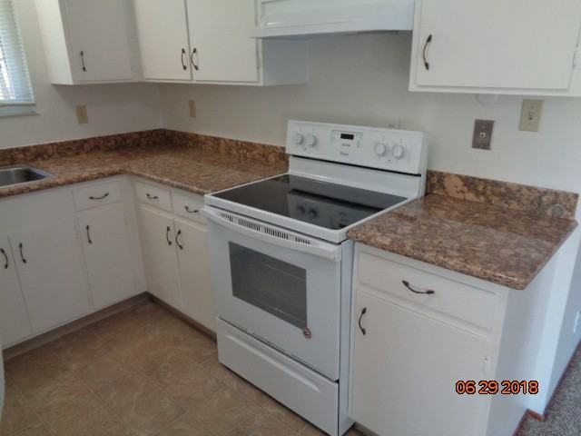 920 El Camino Ave #D - Photo 2 of 10