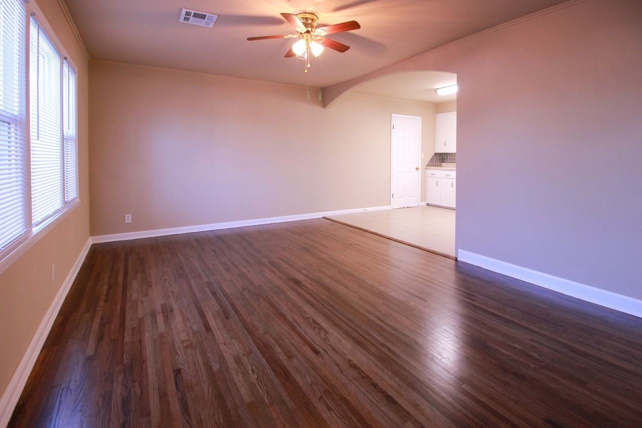 313 S 5th Pl - Photo 3 of 15