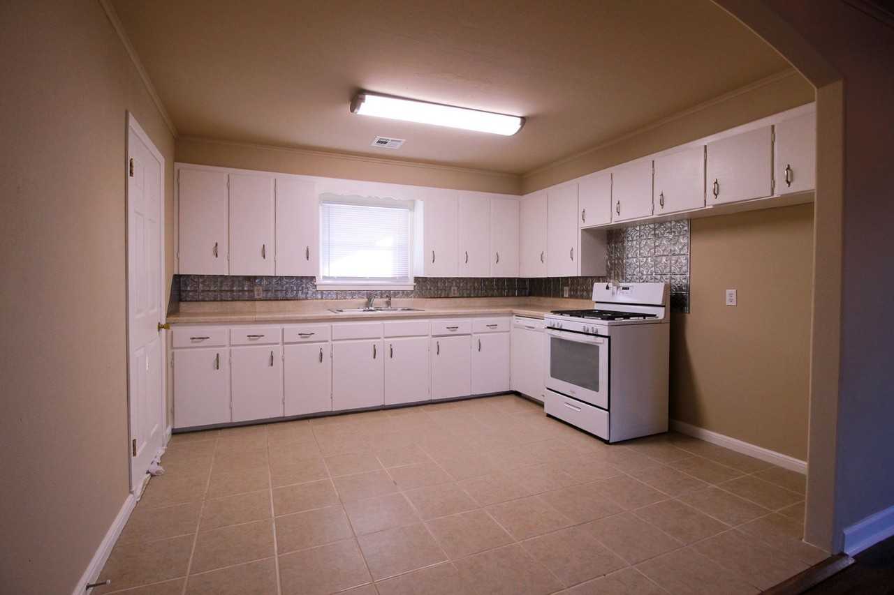 313 S 5th Pl - Photo 5 of 15