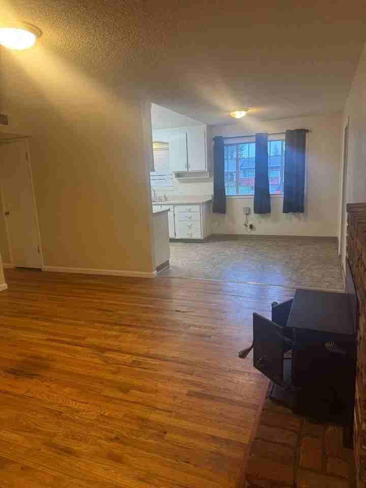 1006 Franzel Rd - Photo 4 of 10