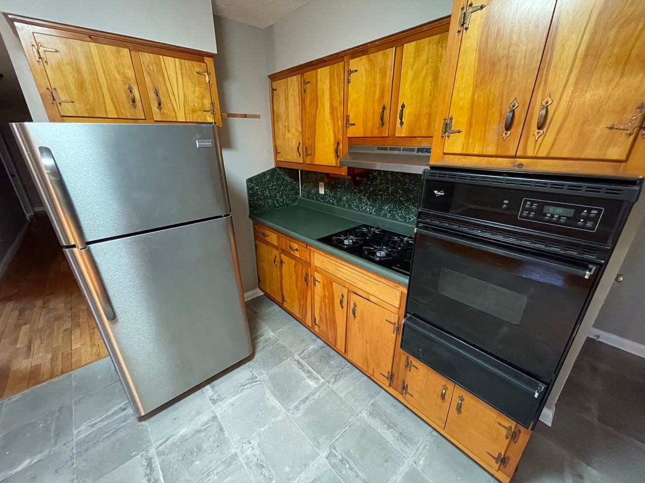 1627 Greenland Park Cir - Photo 5 of 17