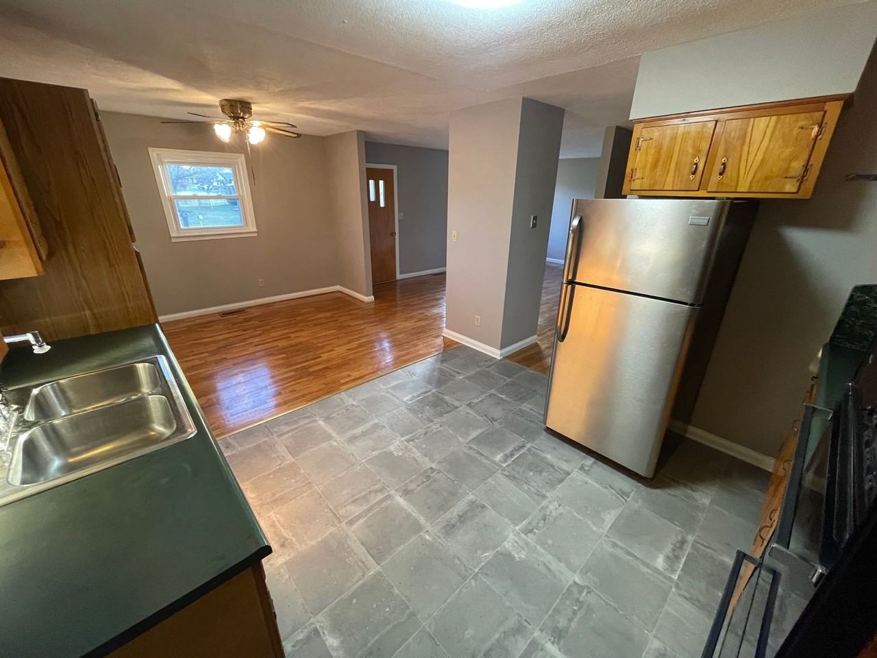 1627 Greenland Park Cir - Photo 6 of 17