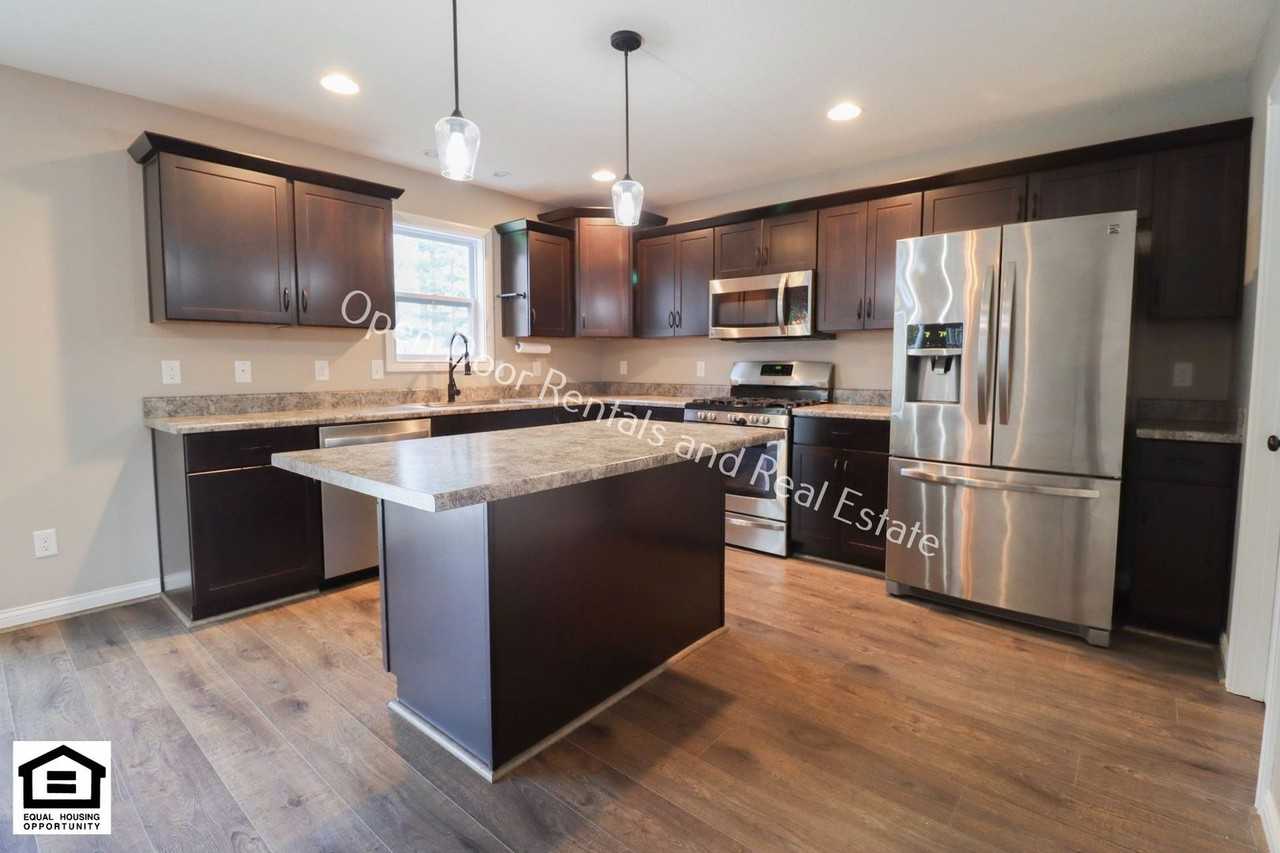 4123 Woodfield Run - Photo 5 of 20