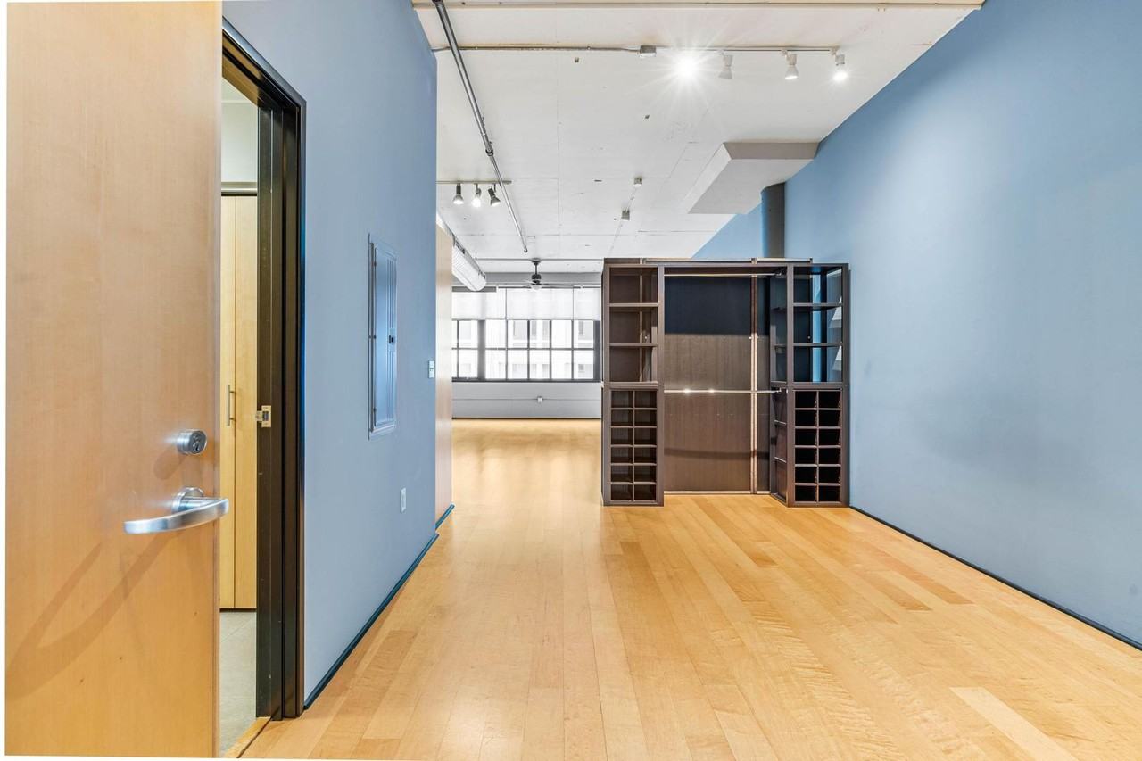 1400 Nw Irving St #510 - Photo 5 of 35