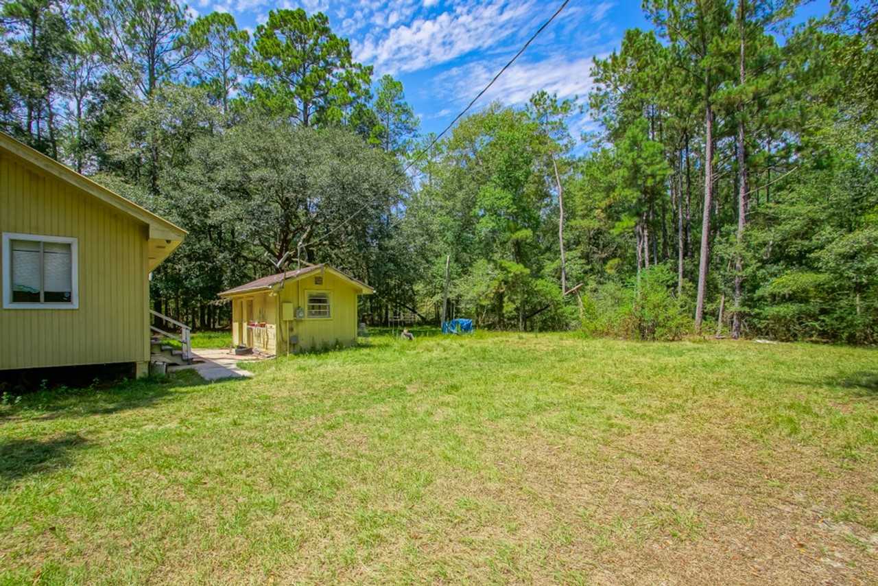 11263 Highway 190 - Photo 3 of 16