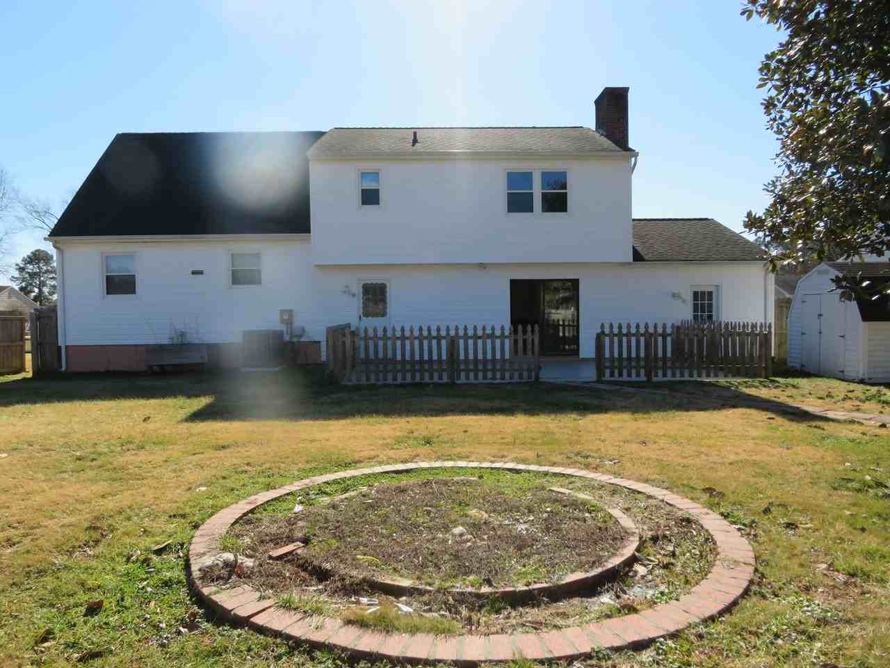 108 Conjurers Dr - Photo 2 of 25