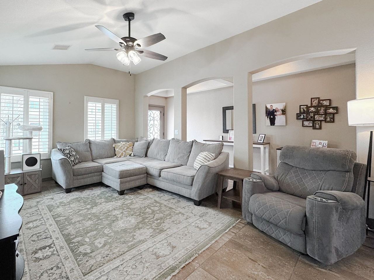 14816 Hunters Grove Ave - Photo 6 of 32