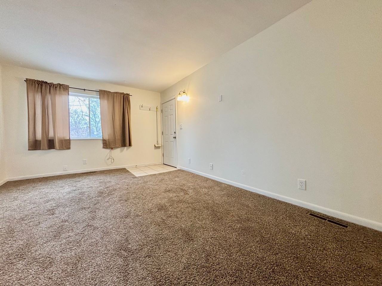 3515 Highland Dr - Photo 3 of 16