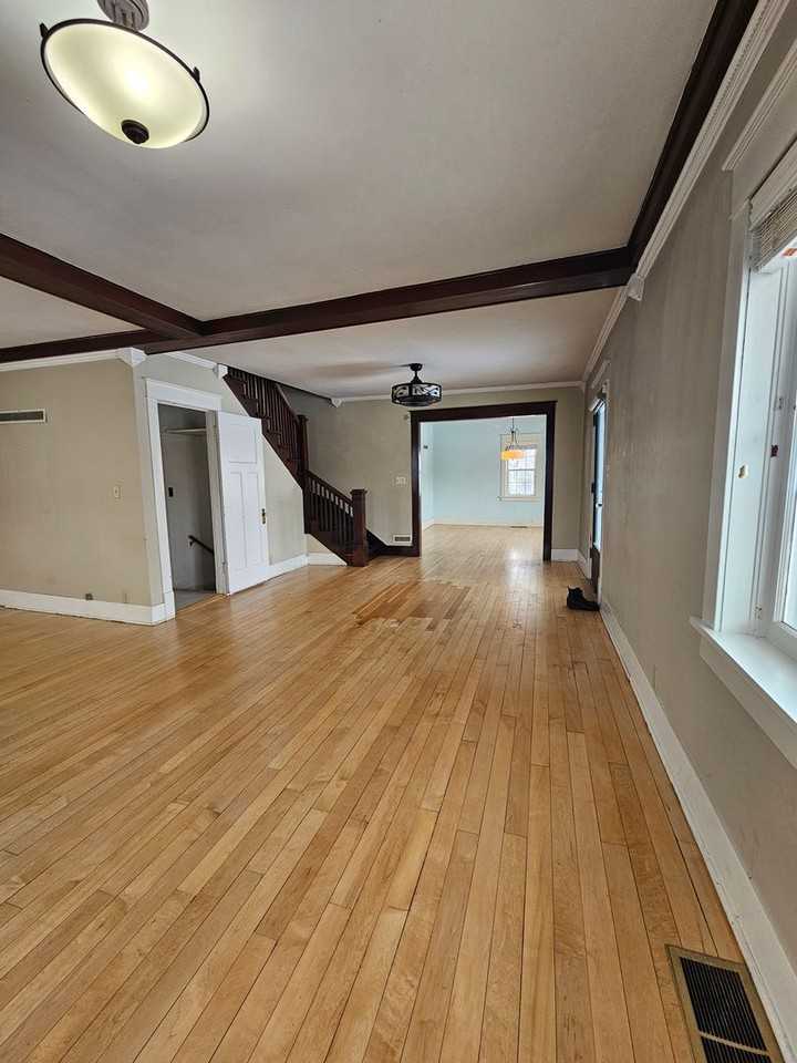 1123 Fulton St - Photo 3 of 35