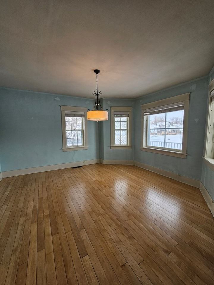 1123 Fulton St - Photo 7 of 35