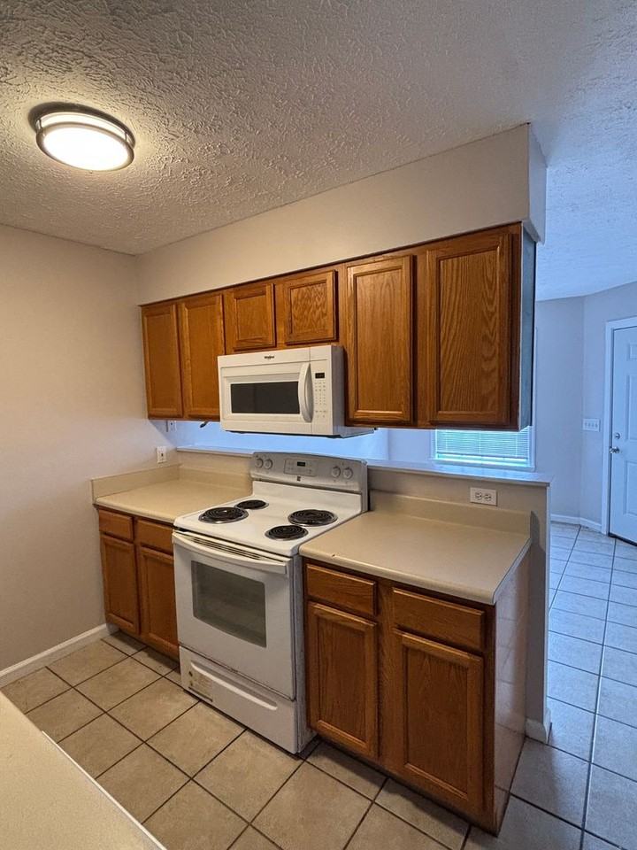 2417 Allison Ave - Photo 4 of 11