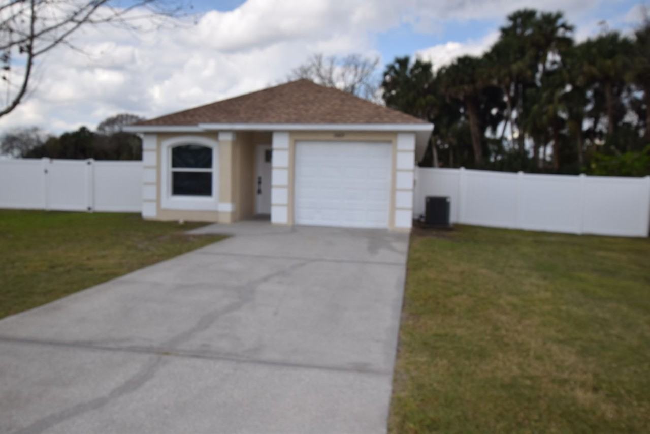 2605 Daffodil Terrace - Photo 2 of 42