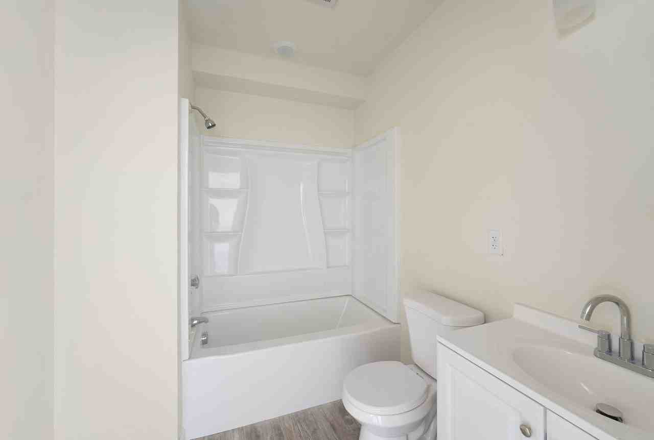 Pine Street Apartments - Photo 6 of 6